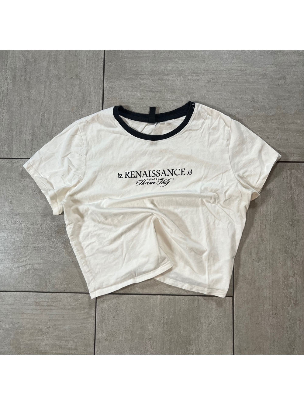H&M Divided Renaissance Crop Top Tee Large